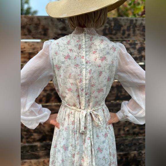 SOLD 70s Gunne Sax Prairie Maxi Dress - Picture 9 of 9